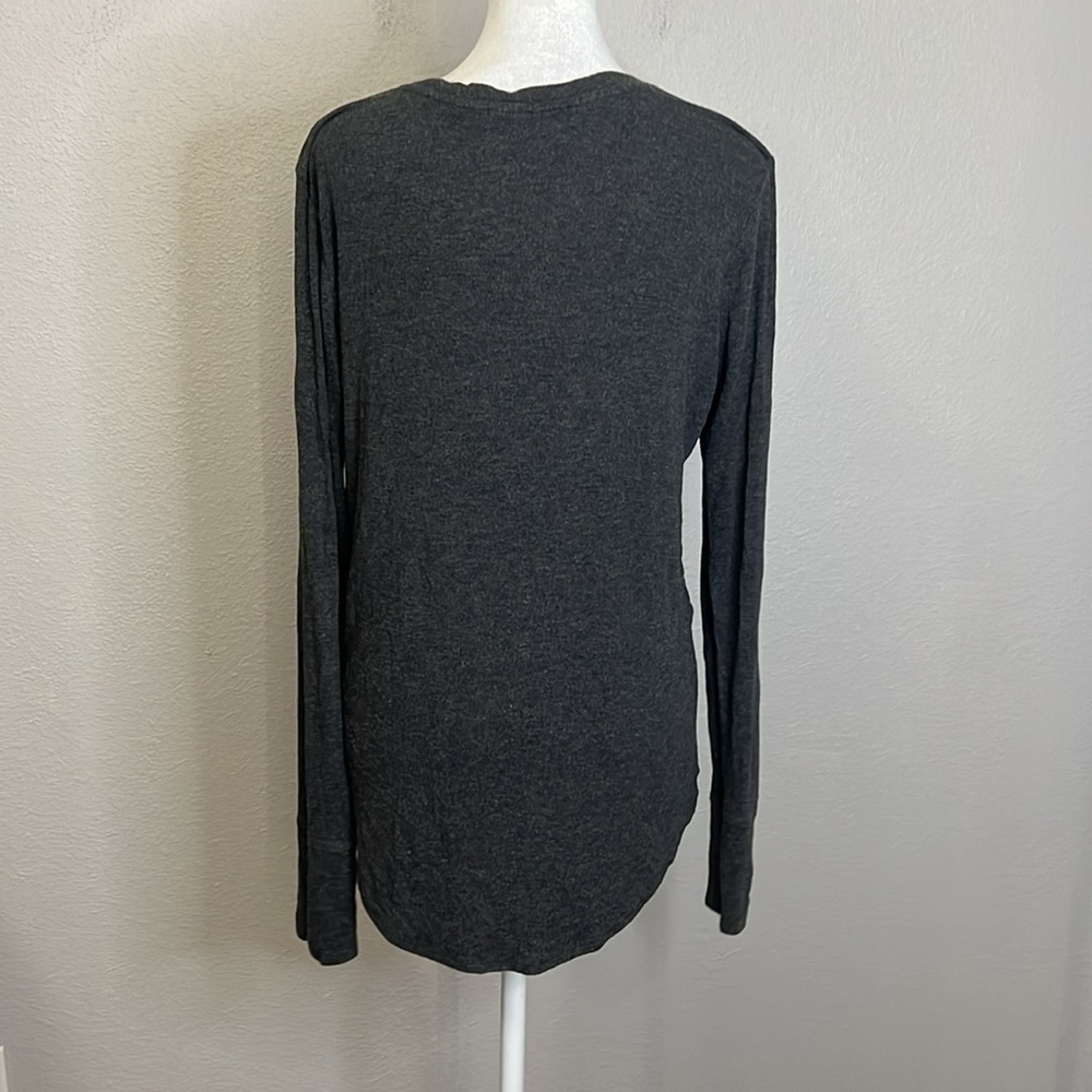 Athleta Revive Long Sleeve TShirt Gray Size Small - Picture 3 of 10